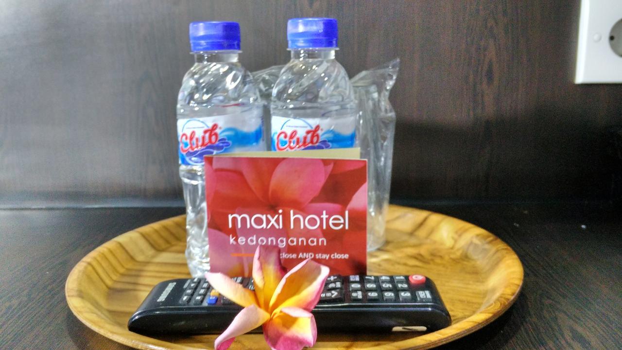 Maxi Hotel Kedonganan Jimbaran Buitenkant foto